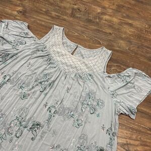 Torrid Eyelet Neck Gray Cold Shoulder Floral Short Sleeve Top Blouse Shirt Sz 3*